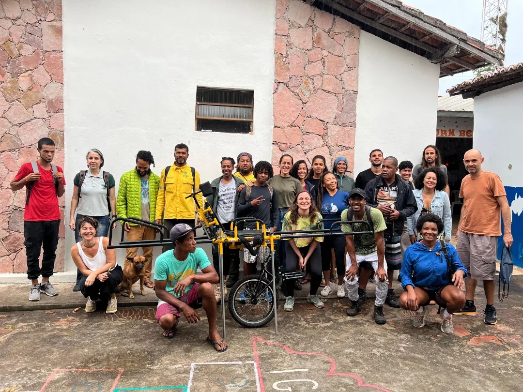 Treinamento prático com cadeira de rodas off-road